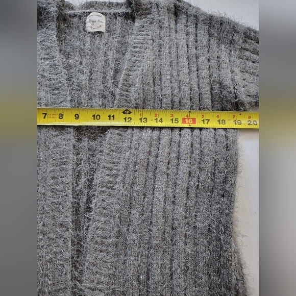 Hippie Rose Cozy Gray Women's Sweater Cardigan Size L - Picture 3 of 7